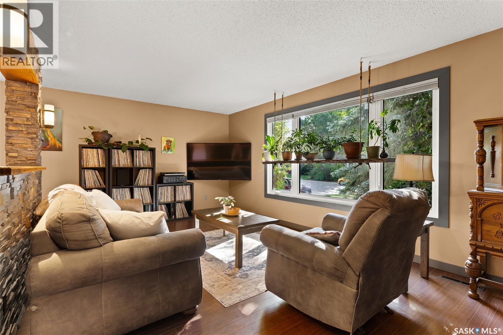 Photo 4 of 116 Shannon Road, Regina SK