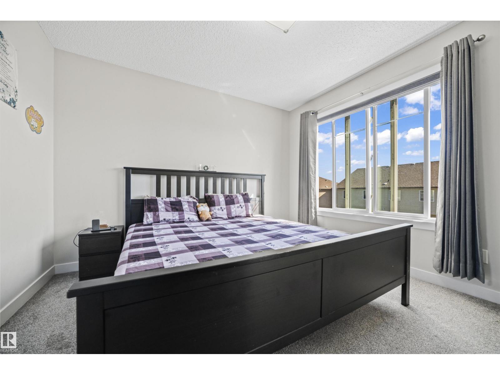 Photo 14 of 18 2215 24 St Nw, Edmonton AB