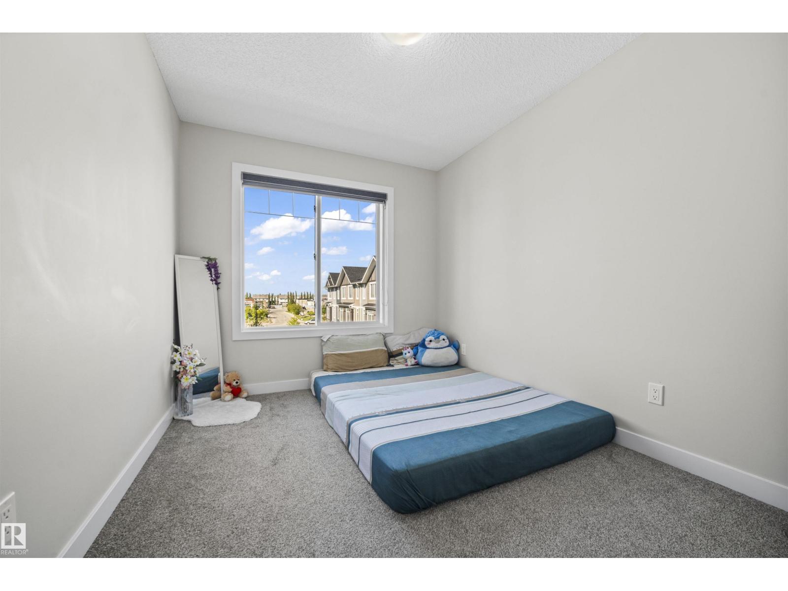 Photo 22 of 18 2215 24 St Nw, Edmonton AB