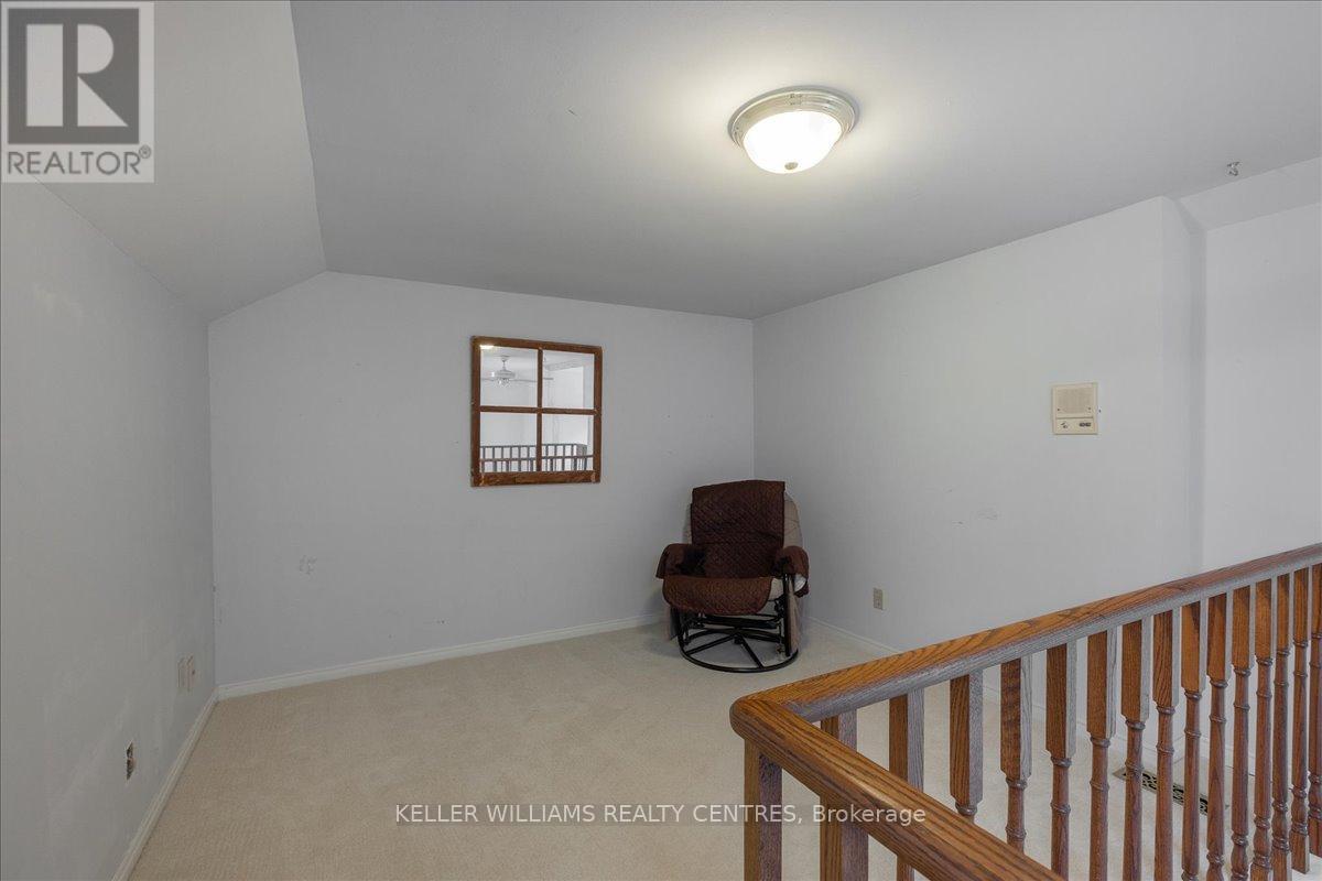 Photo 25 of 17 Davy Point Circle, Georgina ON