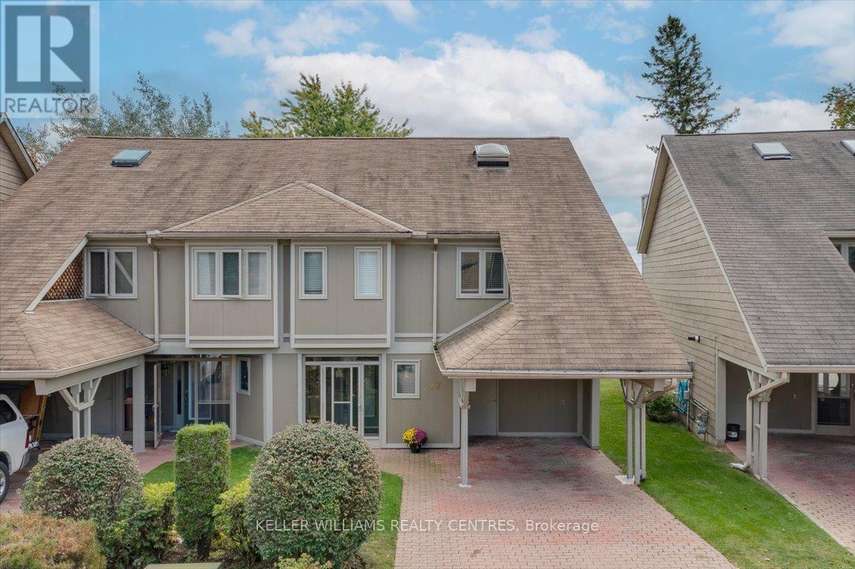 Photo 3 of 17 Davy Point Circle, Georgina ON