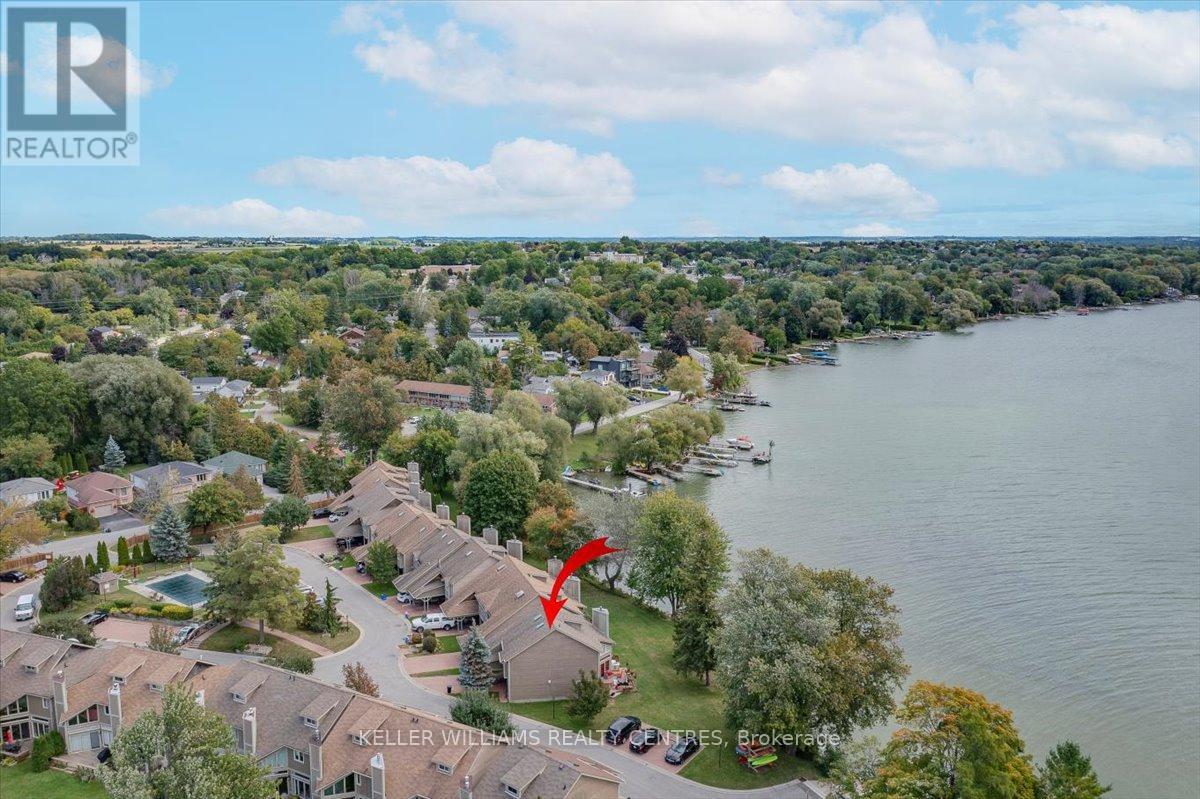 Photo 38 of 17 Davy Point Circle, Georgina ON