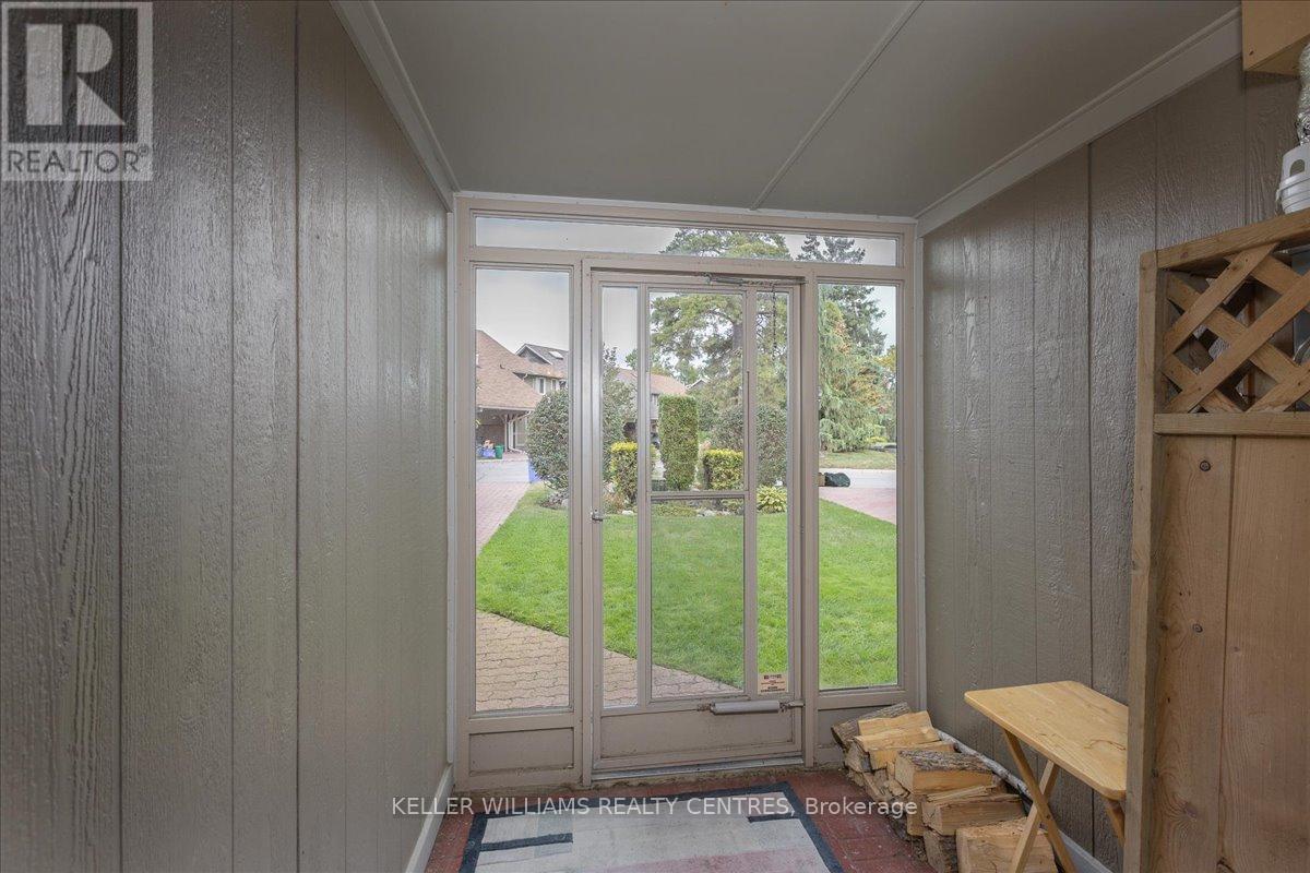 Photo 6 of 17 Davy Point Circle, Georgina ON