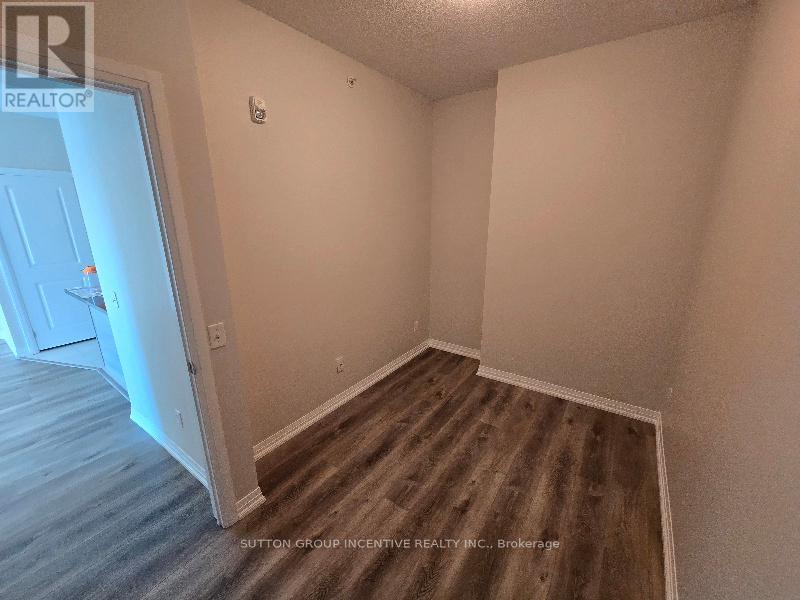 Photo 17 of 607 299 Cundles Street, Barrie ON