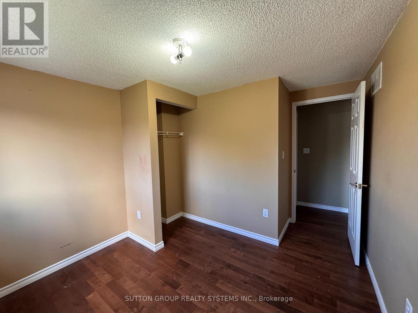 Photo 3 of 53 Hersey Crescent, Barrie ON