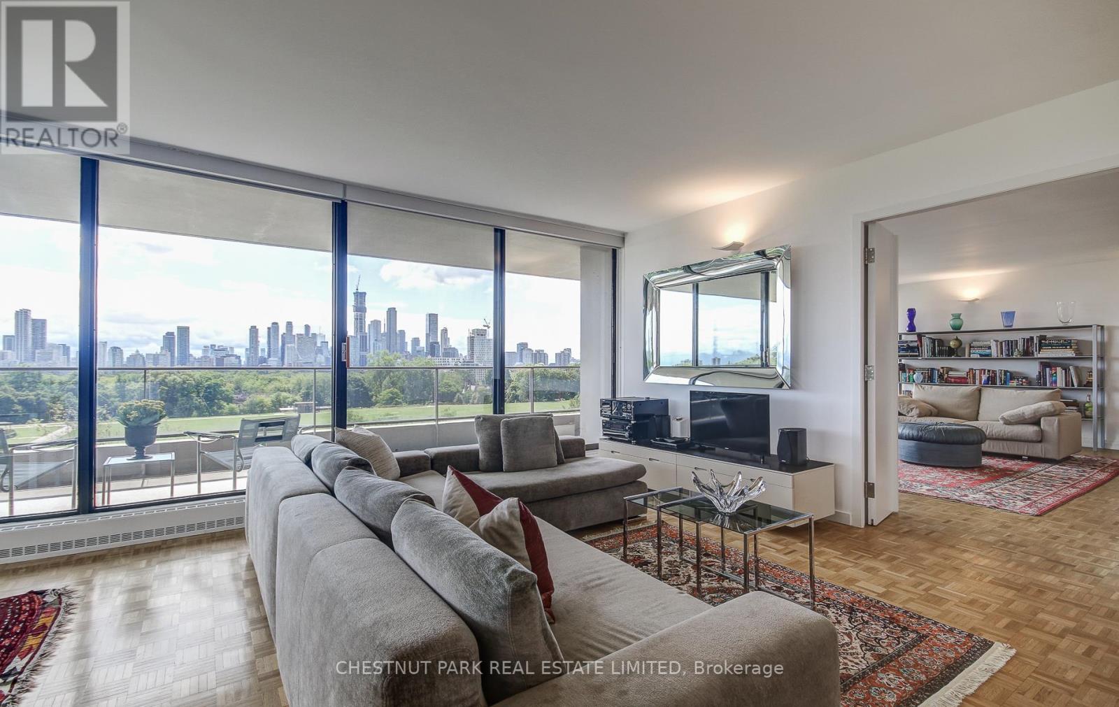 Photo 10 of 704 05 10 Avoca Avenue, Toronto ON