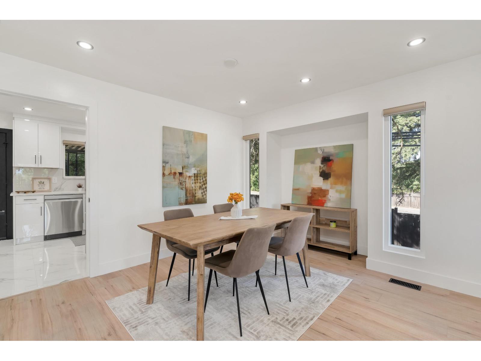 Photo 8 of 32810 Highland Avenue, Abbotsford BC
