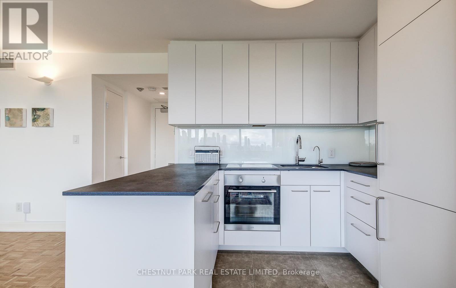Photo 31 of 704 05 10 Avoca Avenue, Toronto ON
