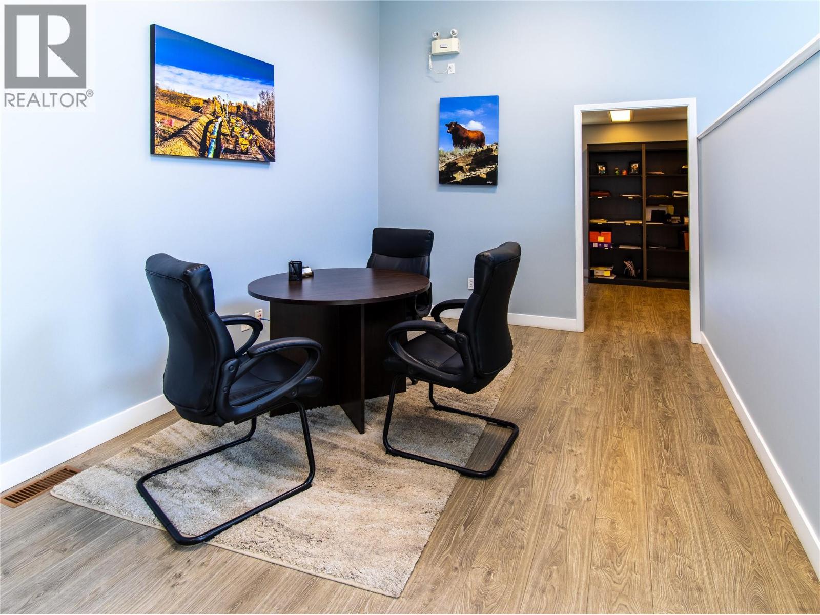  751 Marine Park Drive Northeast, Salmon Arm