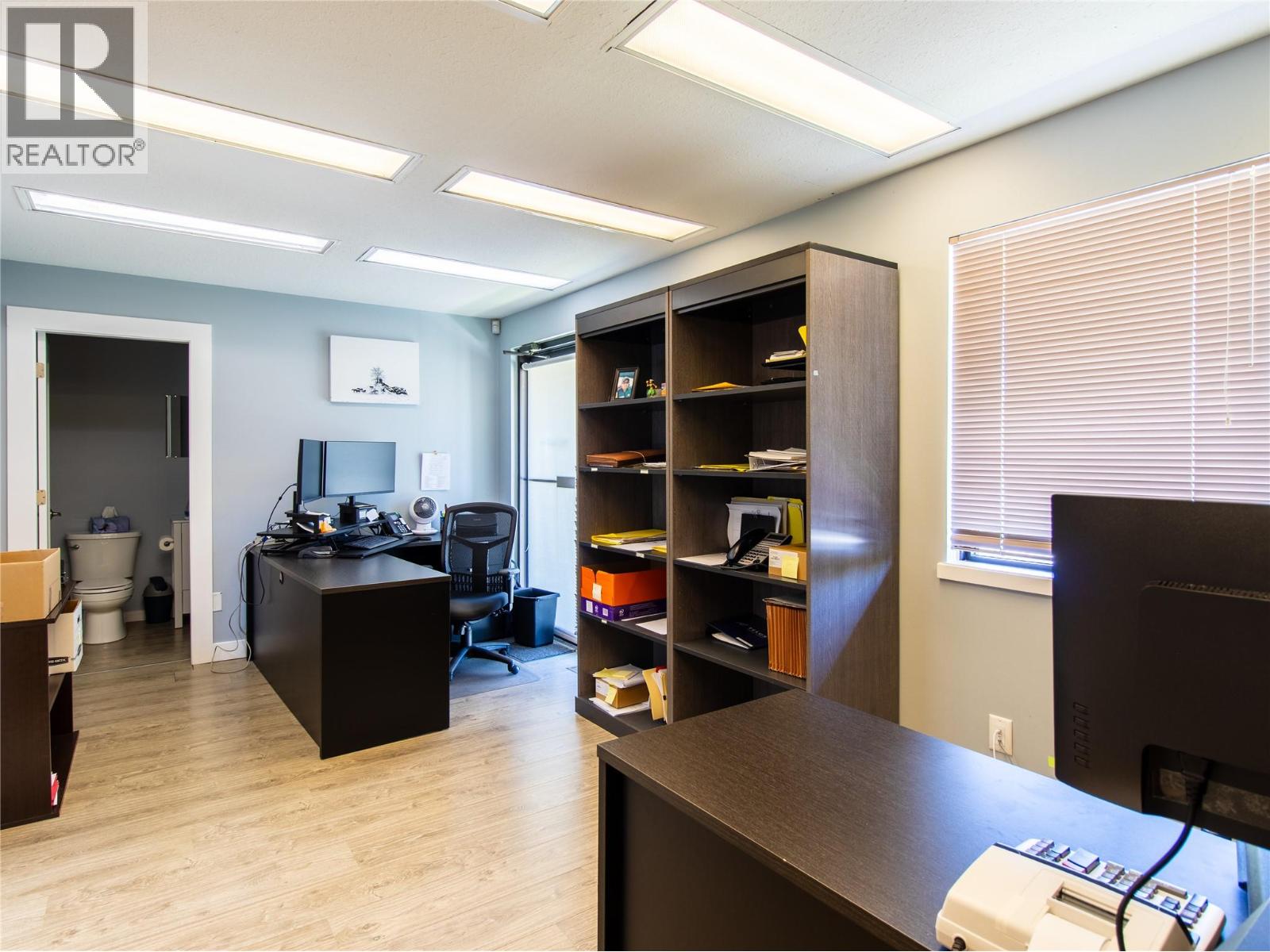  751 Marine Park Drive Northeast, Salmon Arm