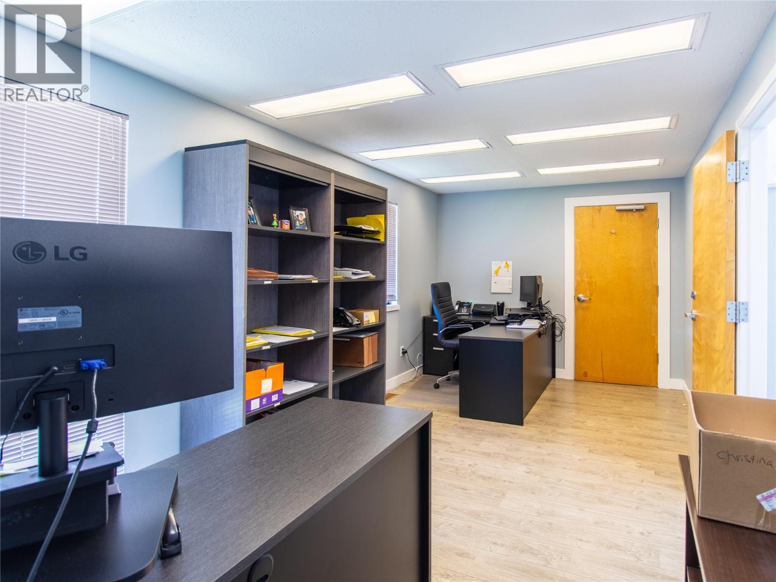  751 Marine Park Drive Northeast, Salmon Arm