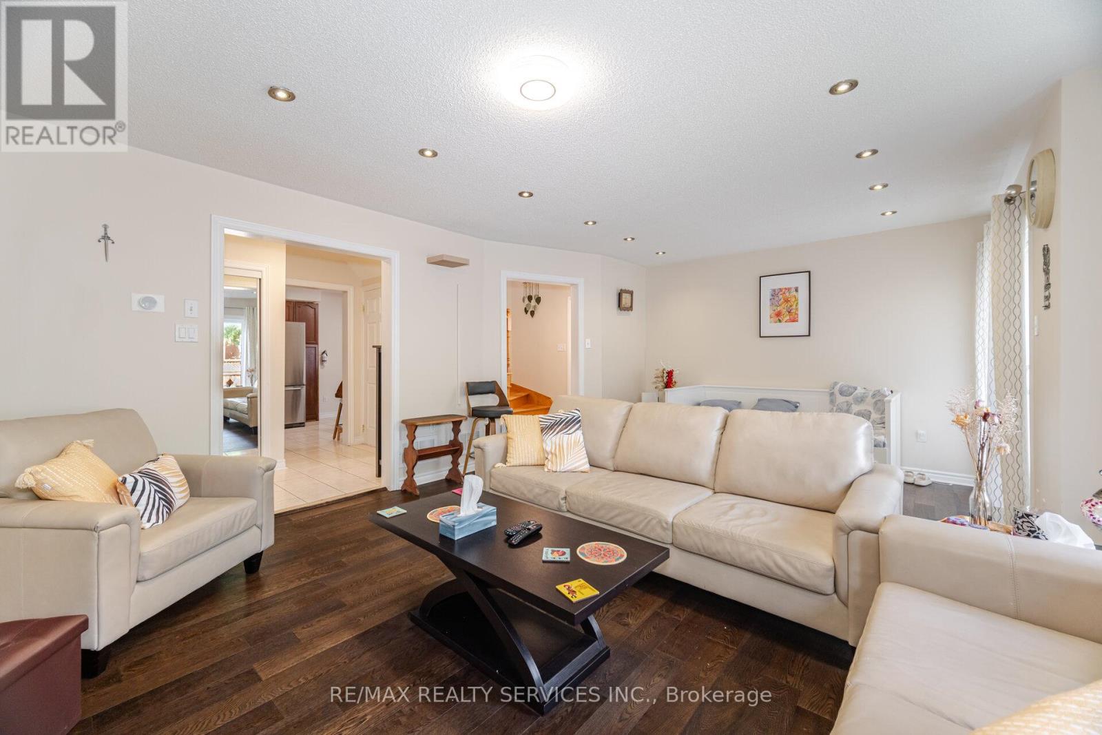 Photo 12 of 27 Rain Lily Lane, Brampton ON