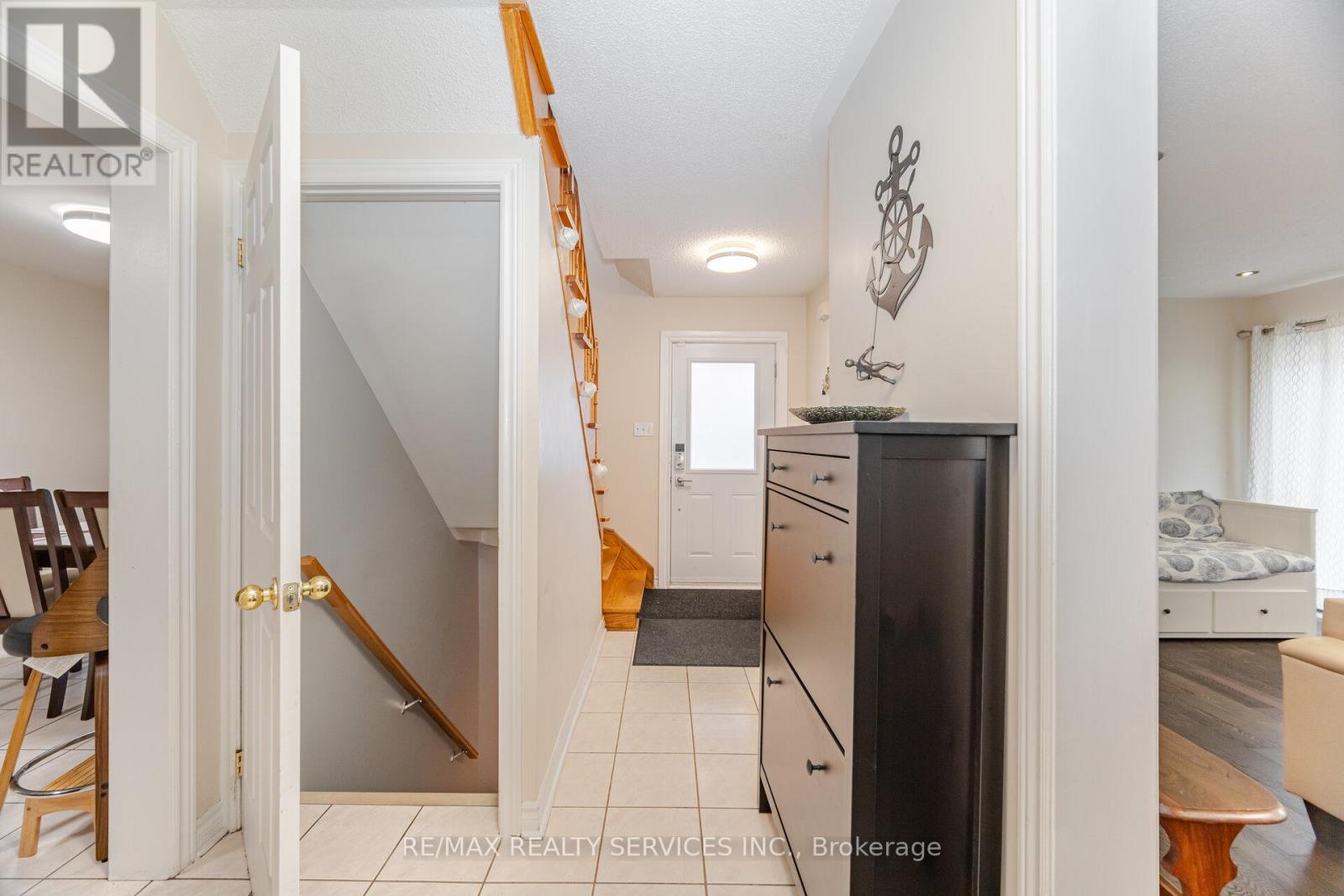 Photo 30 of 27 Rain Lily Lane, Brampton ON