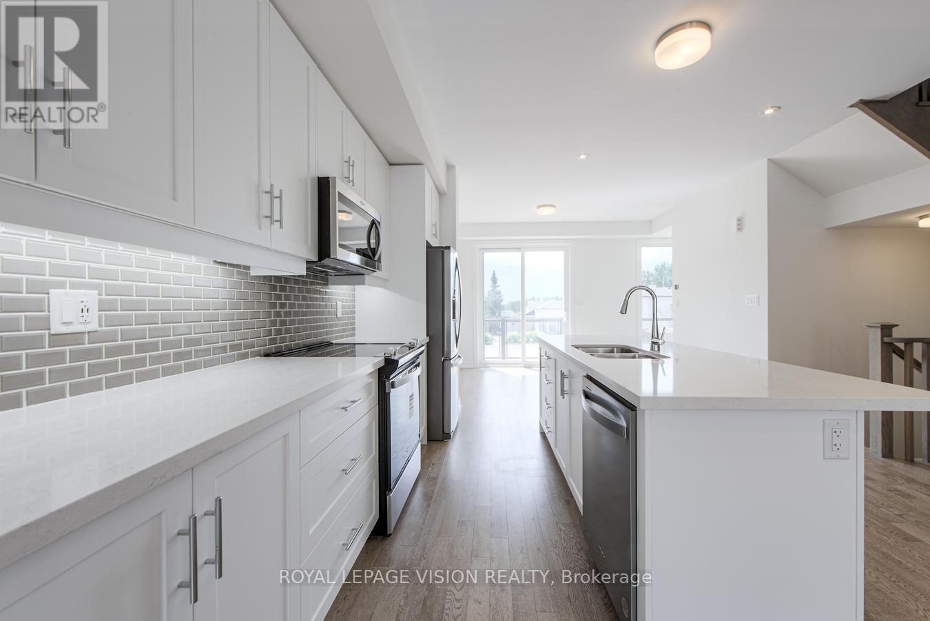 Photo 22 of 10 Folcroft Street, Brampton ON