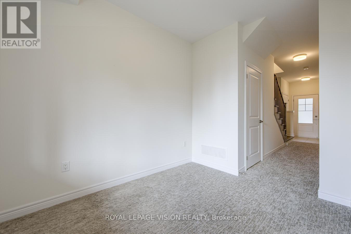 Photo 26 of 10 Folcroft Street, Brampton ON