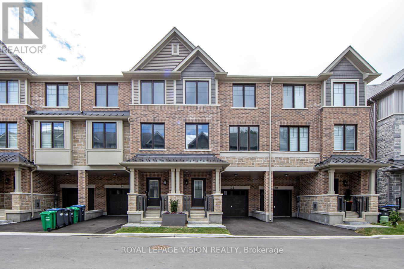 Photo 14 of 32 Folcroft Street, Brampton ON