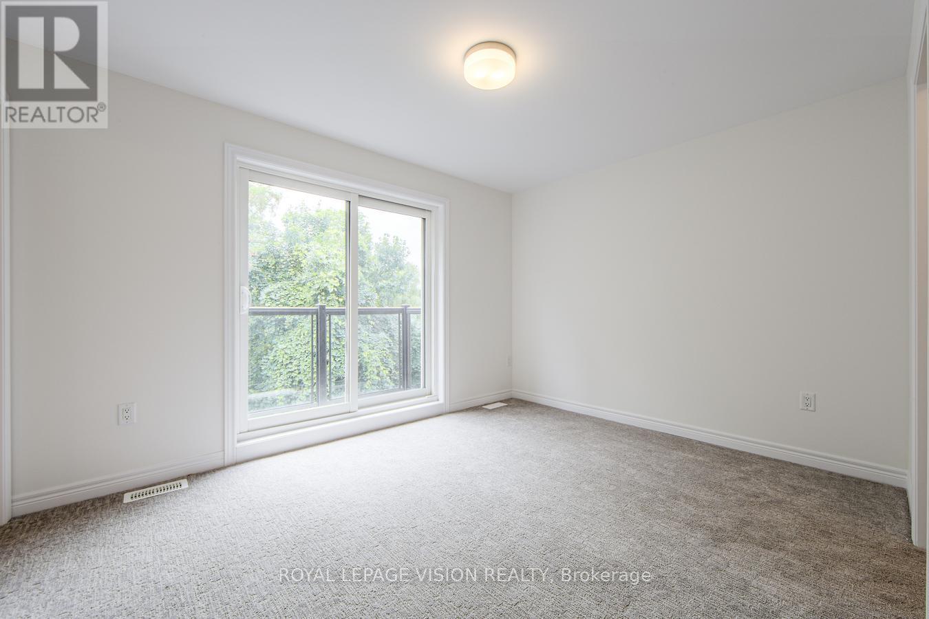 Photo 23 of 32 Folcroft Street, Brampton ON