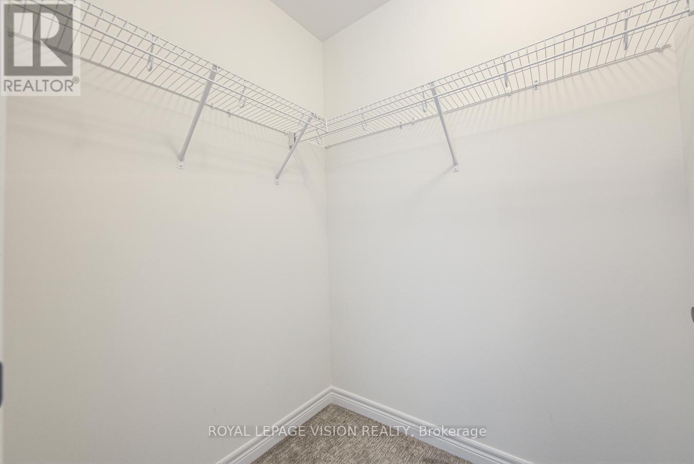 Photo 21 of 32 Folcroft Street, Brampton ON