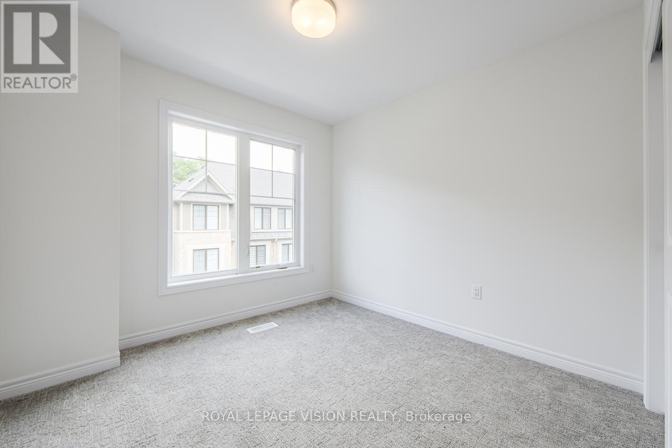 Photo 33 of 32 Folcroft Street, Brampton ON