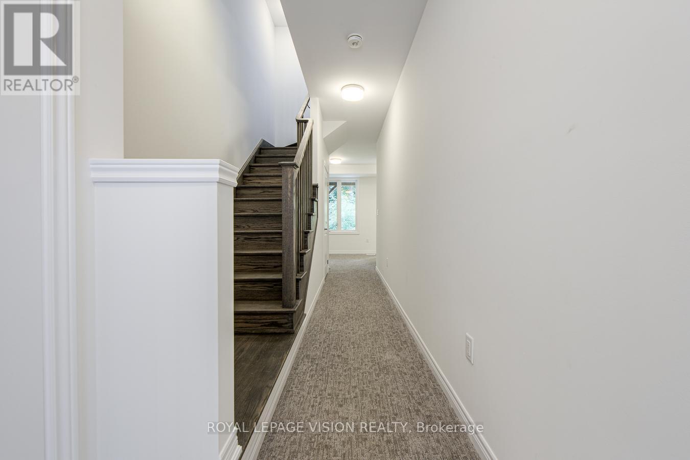 Photo 3 of 32 Folcroft Street, Brampton ON