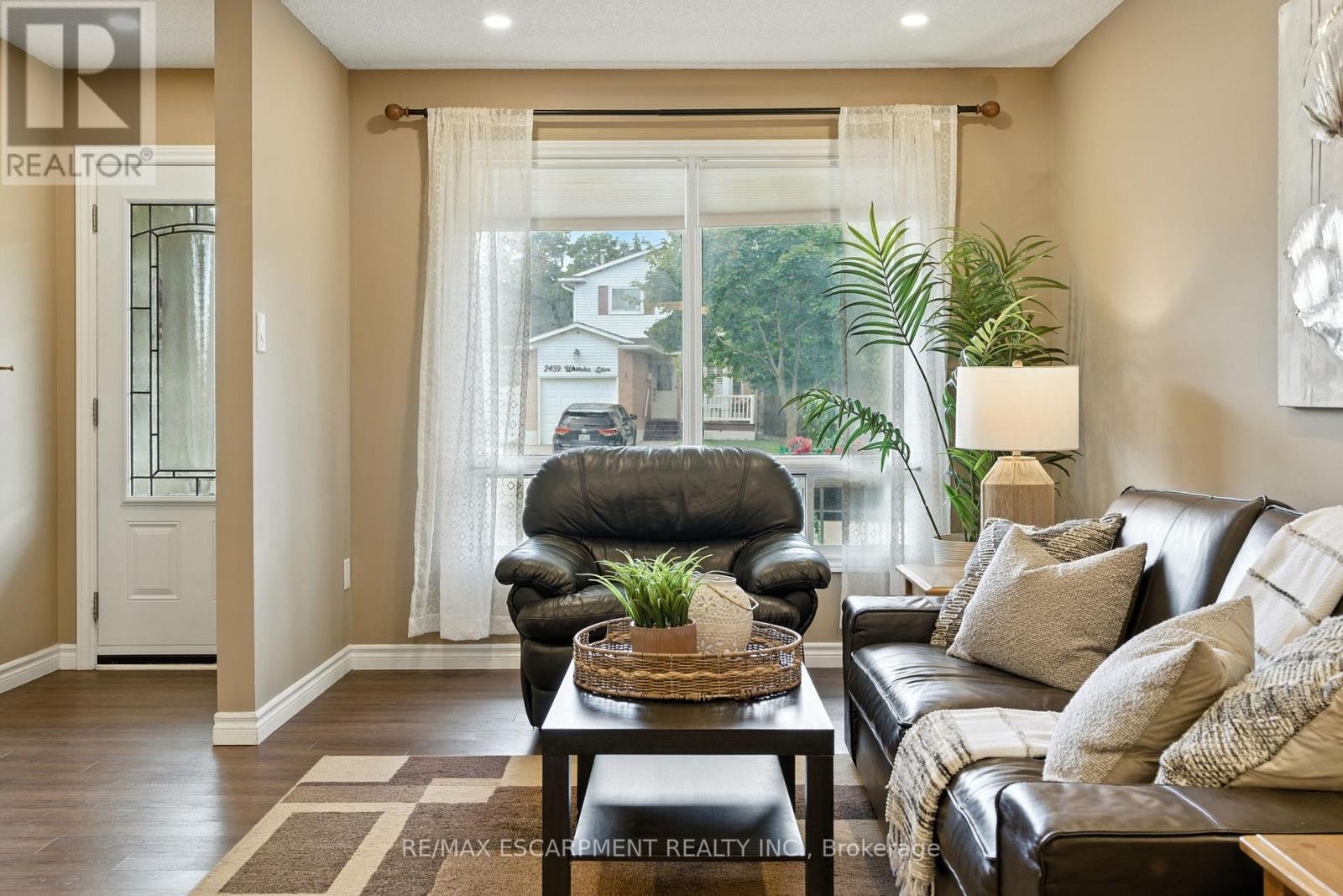 Photo 28 of 2438 Whittaker Drive, Burlington ON