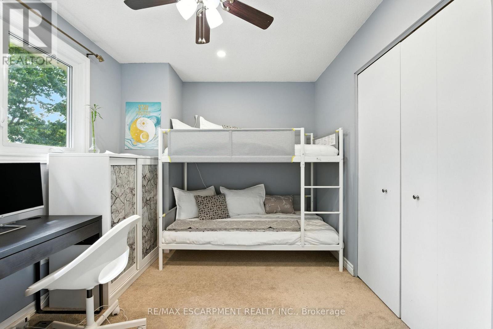 Photo 16 of 2438 Whittaker Drive, Burlington ON