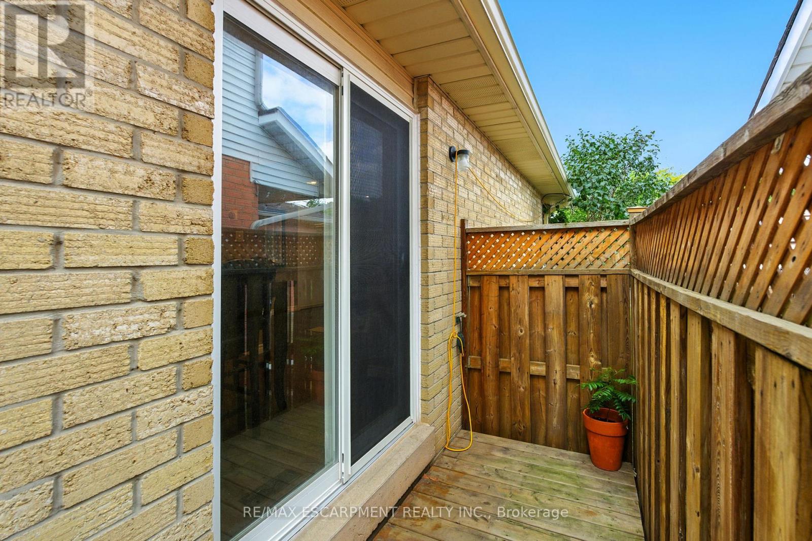 Photo 30 of 2438 Whittaker Drive, Burlington ON