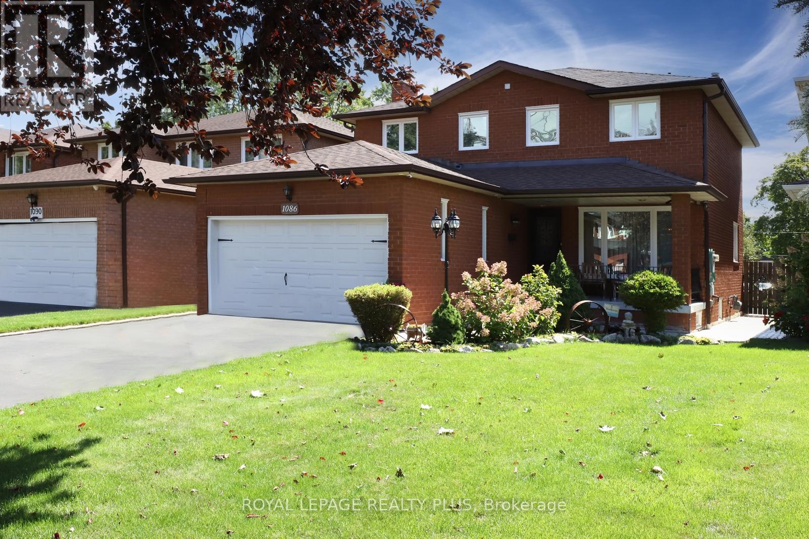 Photo 40 of 1086 Hedge Drive, Mississauga ON