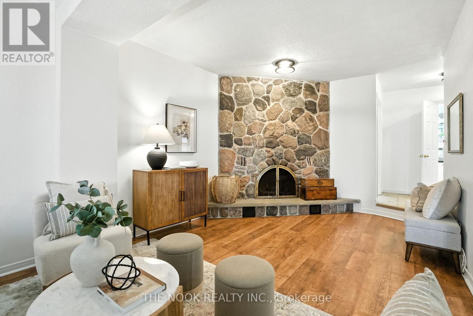 Photo 24 of 204 Eastlawn Street, Oshawa ON