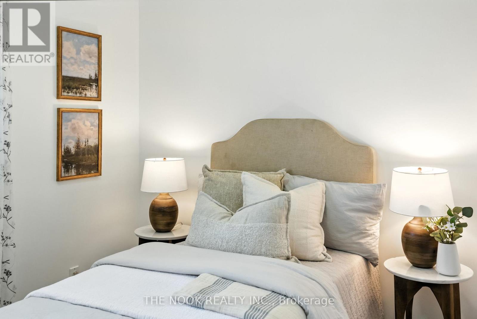 Photo 33 of 204 Eastlawn Street, Oshawa ON