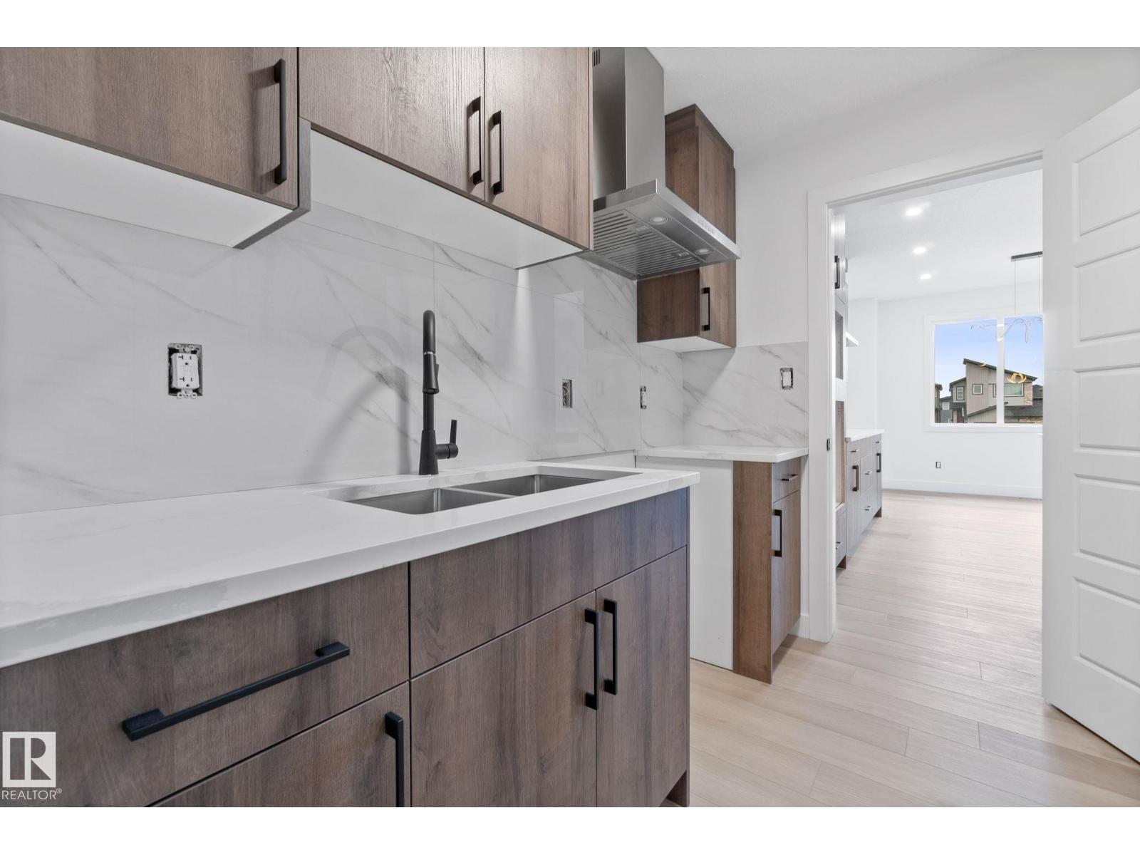 Photo 60 of 2436 205 St Nw, Edmonton AB