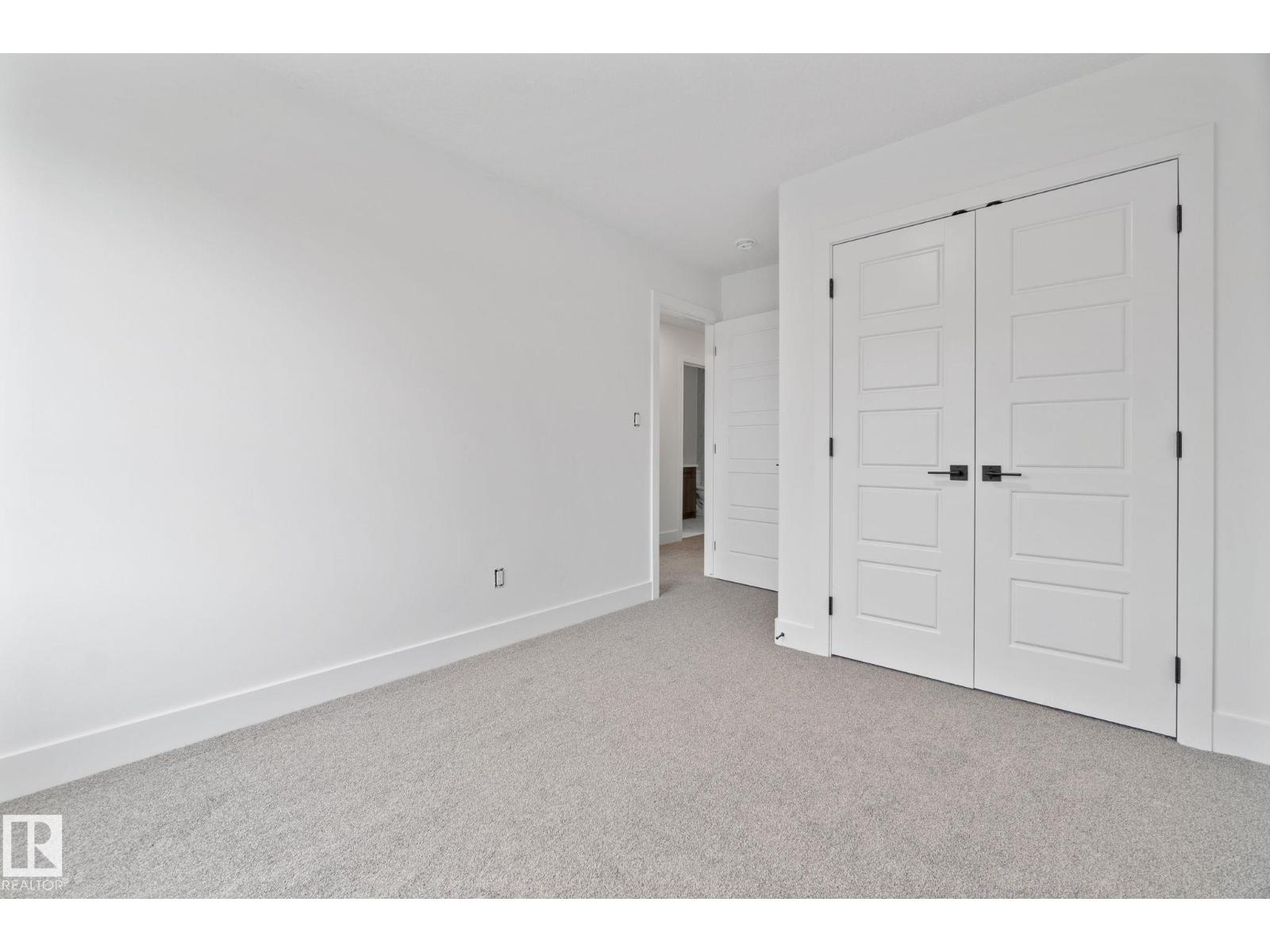 Photo 23 of 2436 205 St Nw, Edmonton AB