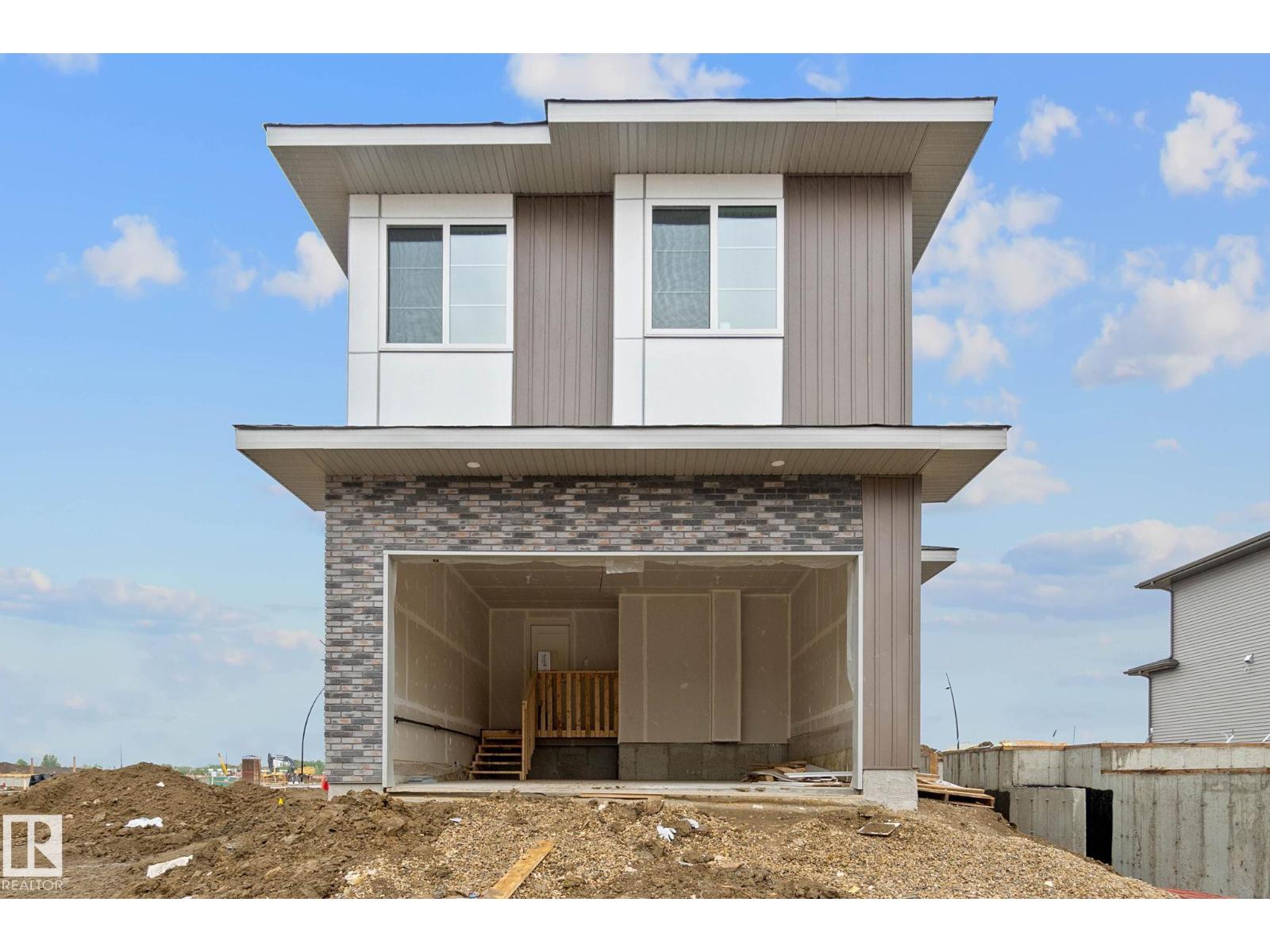 Photo 3 of 2508 210 St Nw, Edmonton AB
