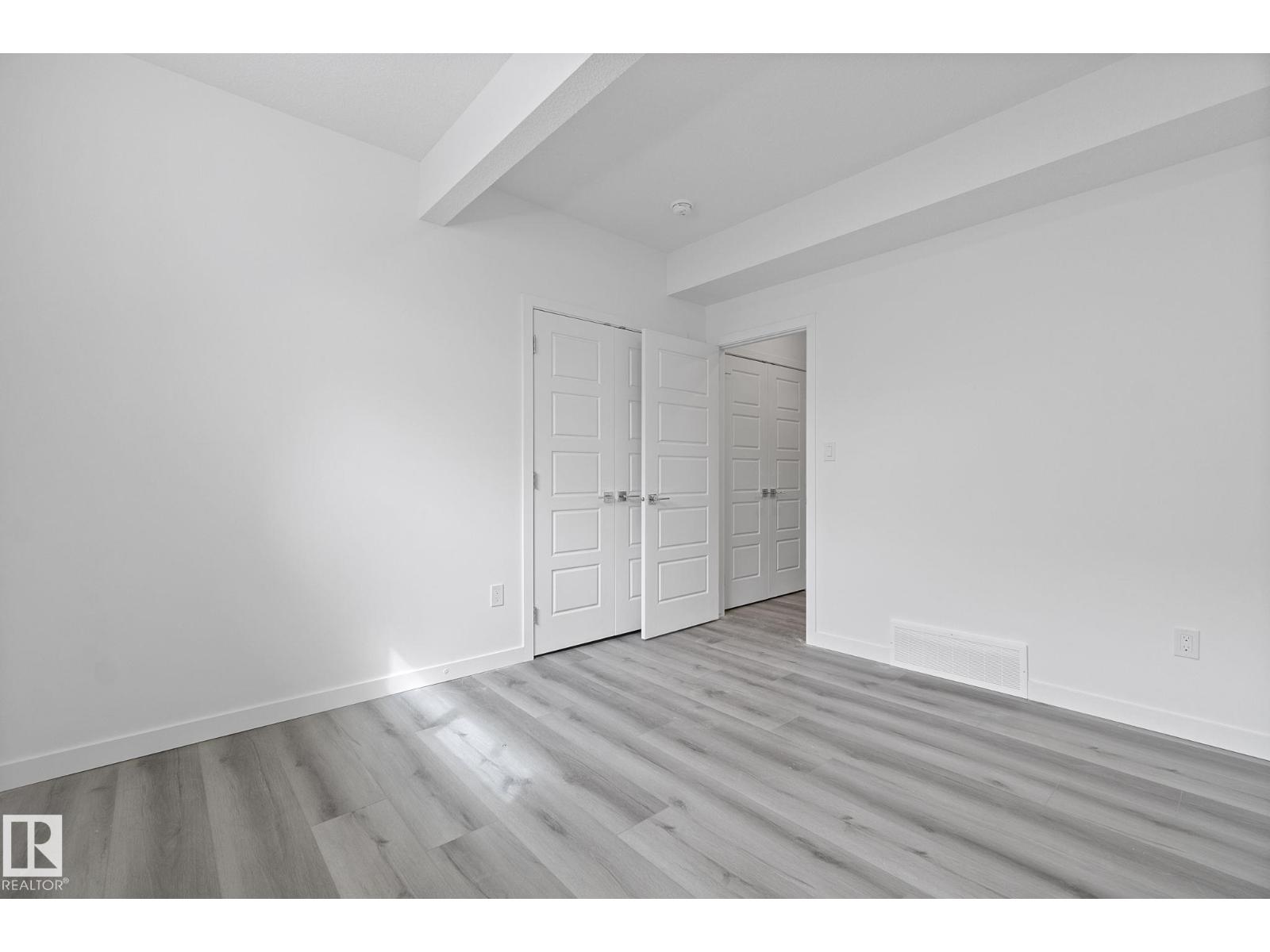 Photo 60 of 2508 210 St Nw, Edmonton AB