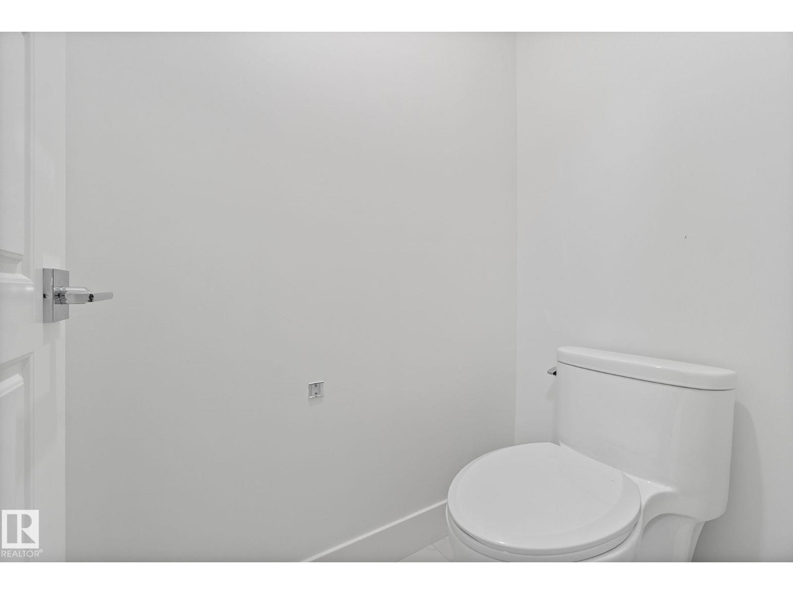 Photo 34 of 2508 210 St Nw, Edmonton AB