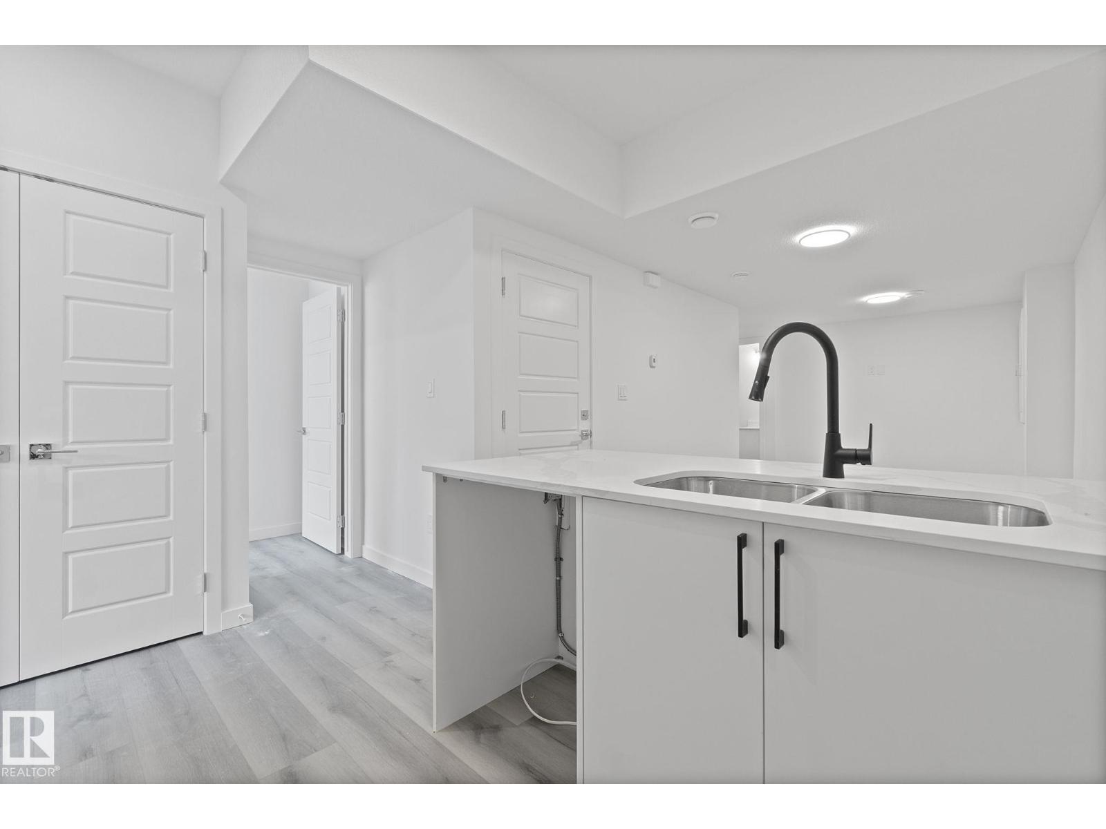 Photo 54 of 2508 210 St Nw, Edmonton AB