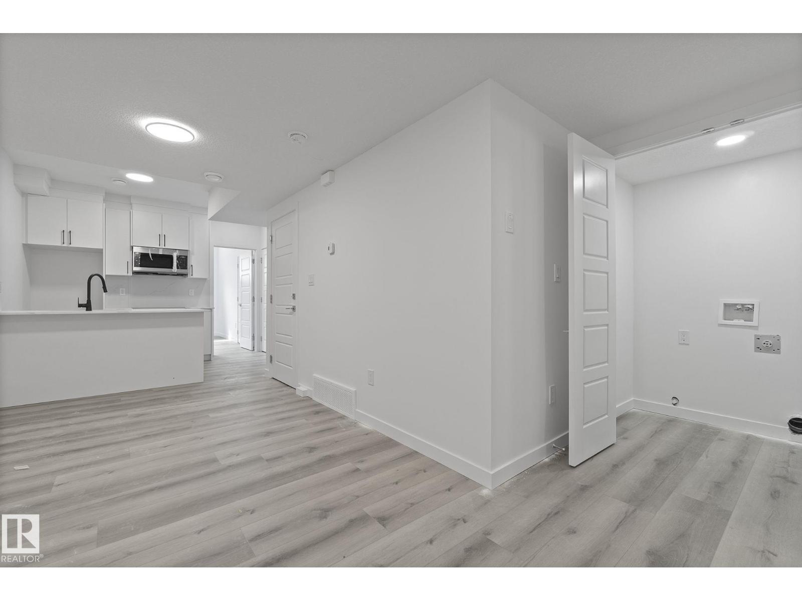 Photo 50 of 2508 210 St Nw, Edmonton AB