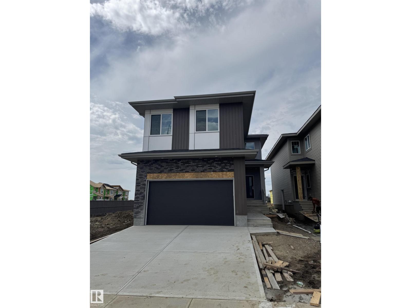 Photo 1 of 2508 210 St Nw, Edmonton AB