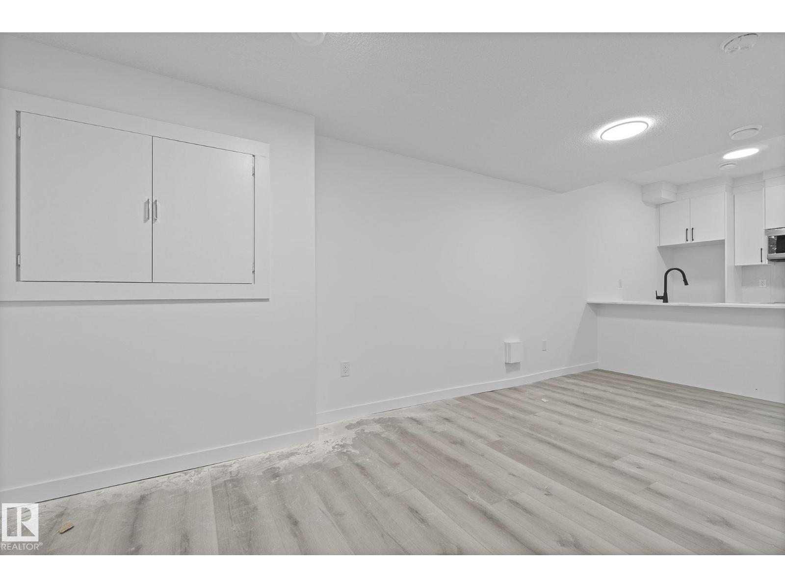 Photo 49 of 2508 210 St Nw, Edmonton AB