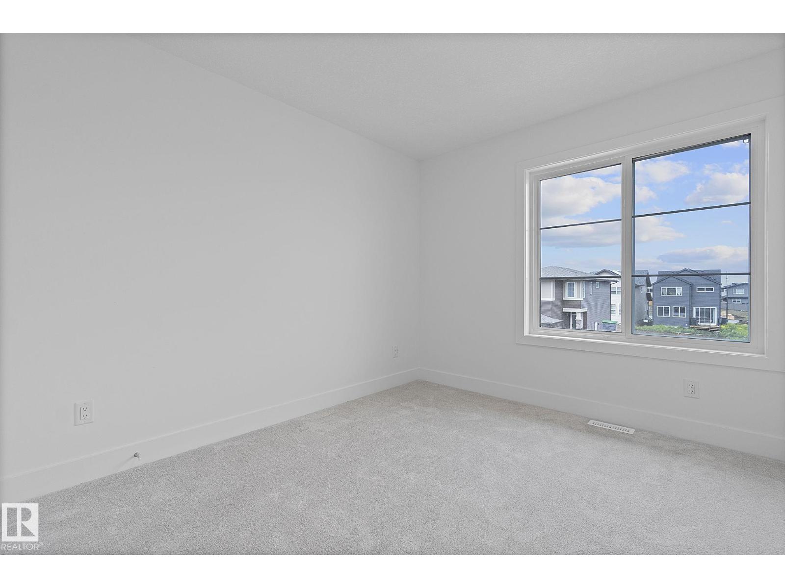 Photo 41 of 2508 210 St Nw, Edmonton AB