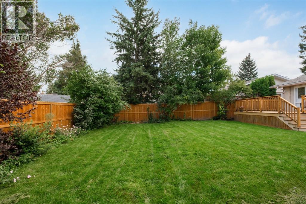 Photo 22 of 5104 Vallance Crescent Nw, Calgary AB