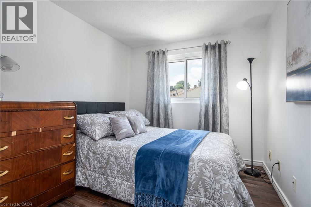 Photo 41 of 634 Strasburg Road Unit 3, Kitchener ON