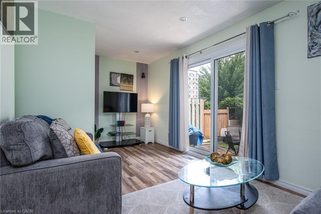 Photo 2 of 634 Strasburg Road Unit 3, Kitchener ON