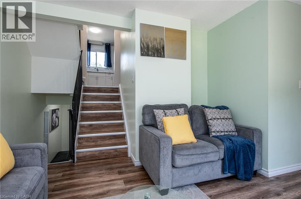 Photo 4 of 634 Strasburg Road Unit 3, Kitchener ON