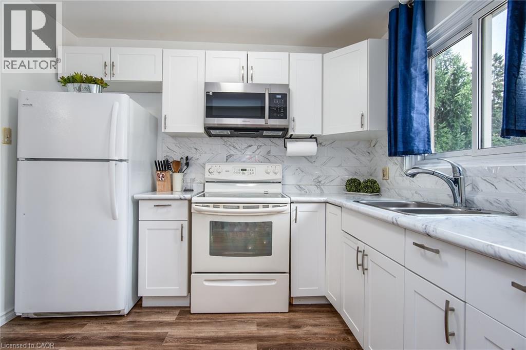 Photo 26 of 634 Strasburg Road Unit 3, Kitchener ON