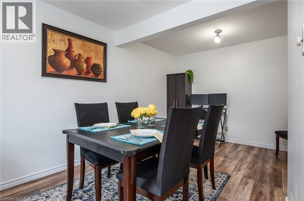 Photo 37 of 634 Strasburg Road Unit 3, Kitchener ON