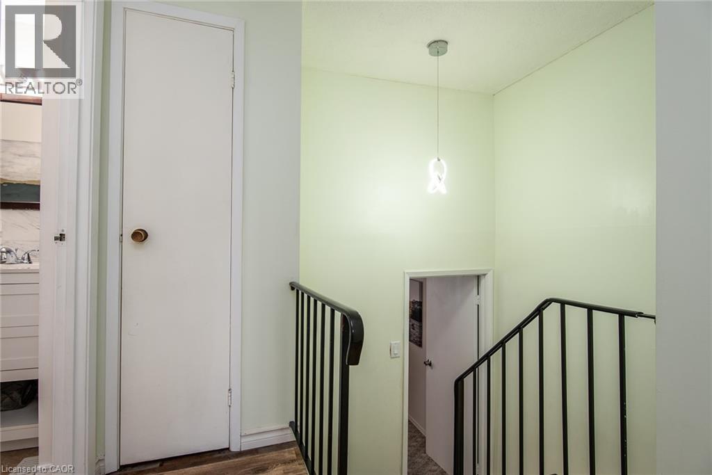 Photo 12 of 634 Strasburg Road Unit 3, Kitchener ON