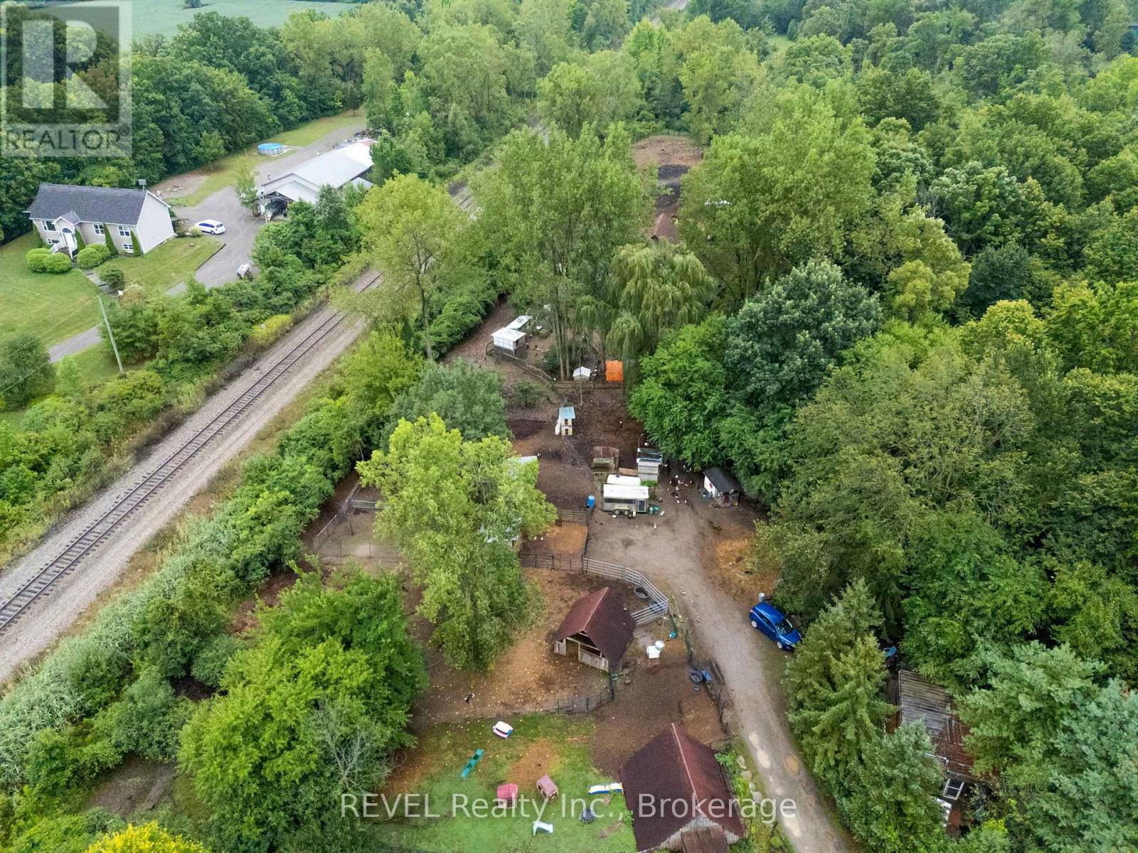 Photo 31 of 9580 Lincoln Street, Niagara Falls ON