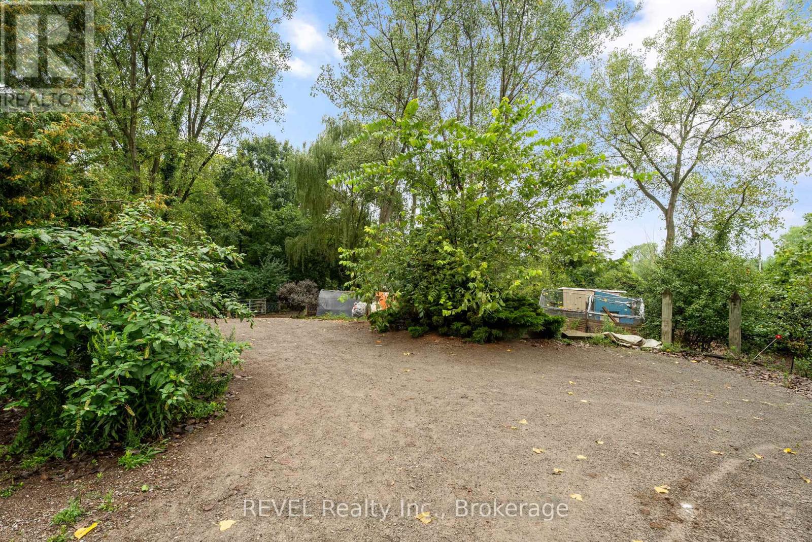 Photo 21 of 9580 Lincoln Street, Niagara Falls ON
