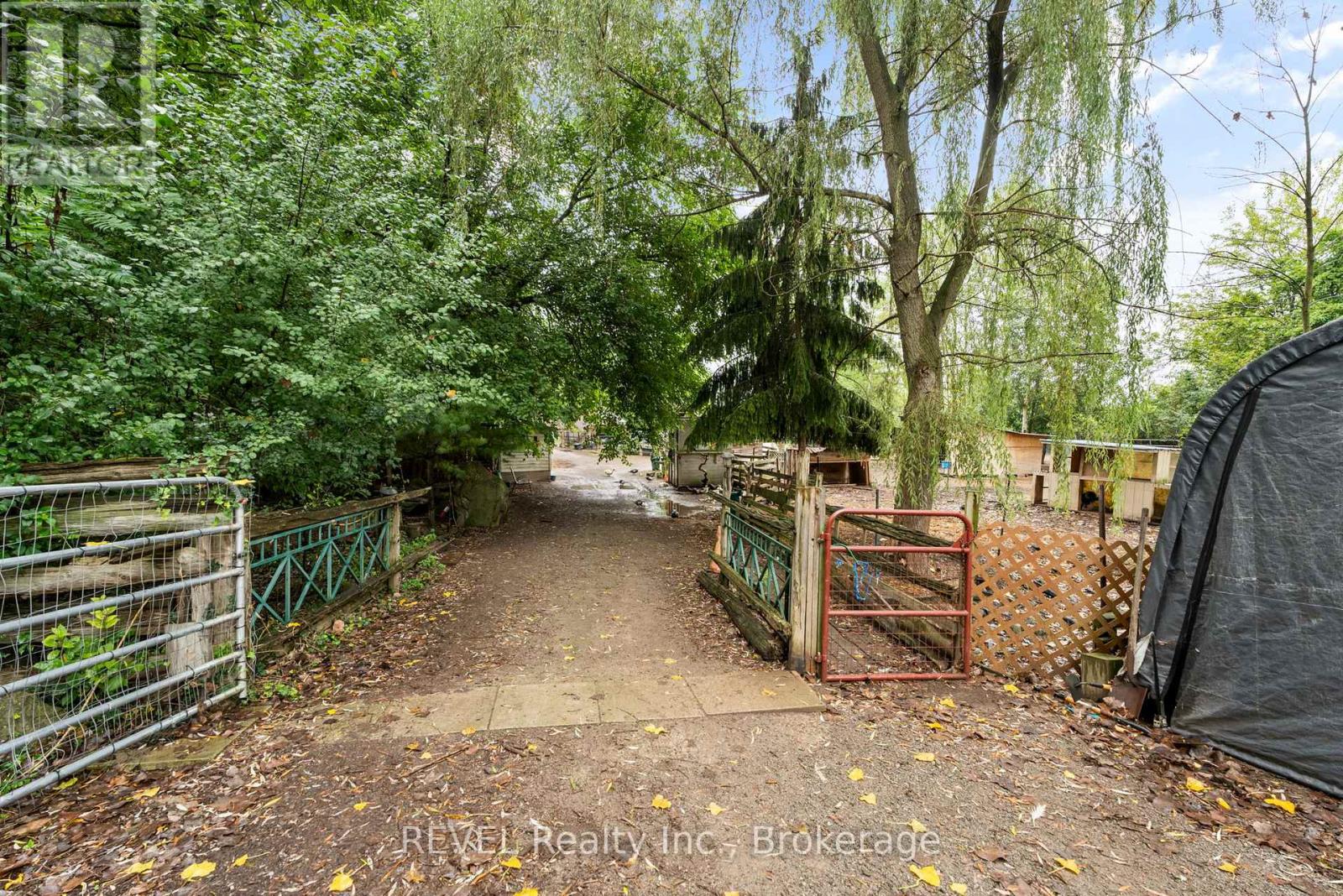 Photo 22 of 9580 Lincoln Street, Niagara Falls ON
